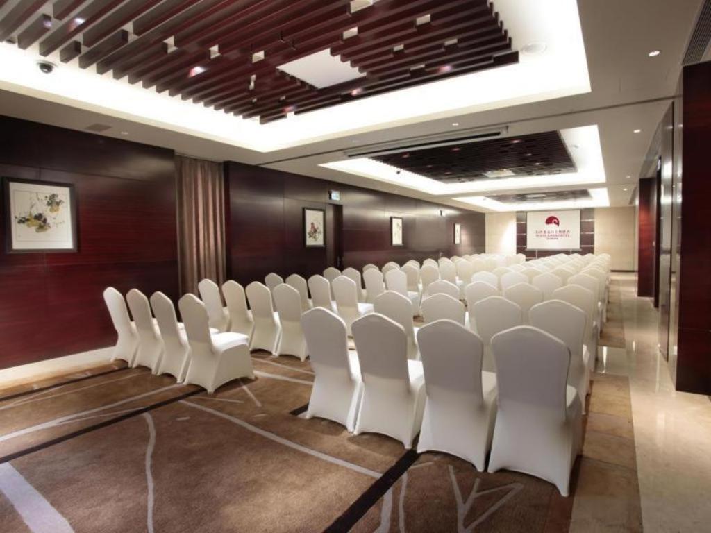 White Swan Hotel Changsha Bagian luar foto