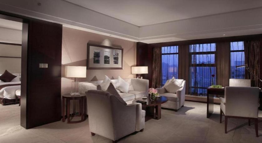 White Swan Hotel Changsha Bagian luar foto