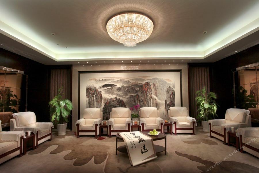 White Swan Hotel Changsha Bagian luar foto